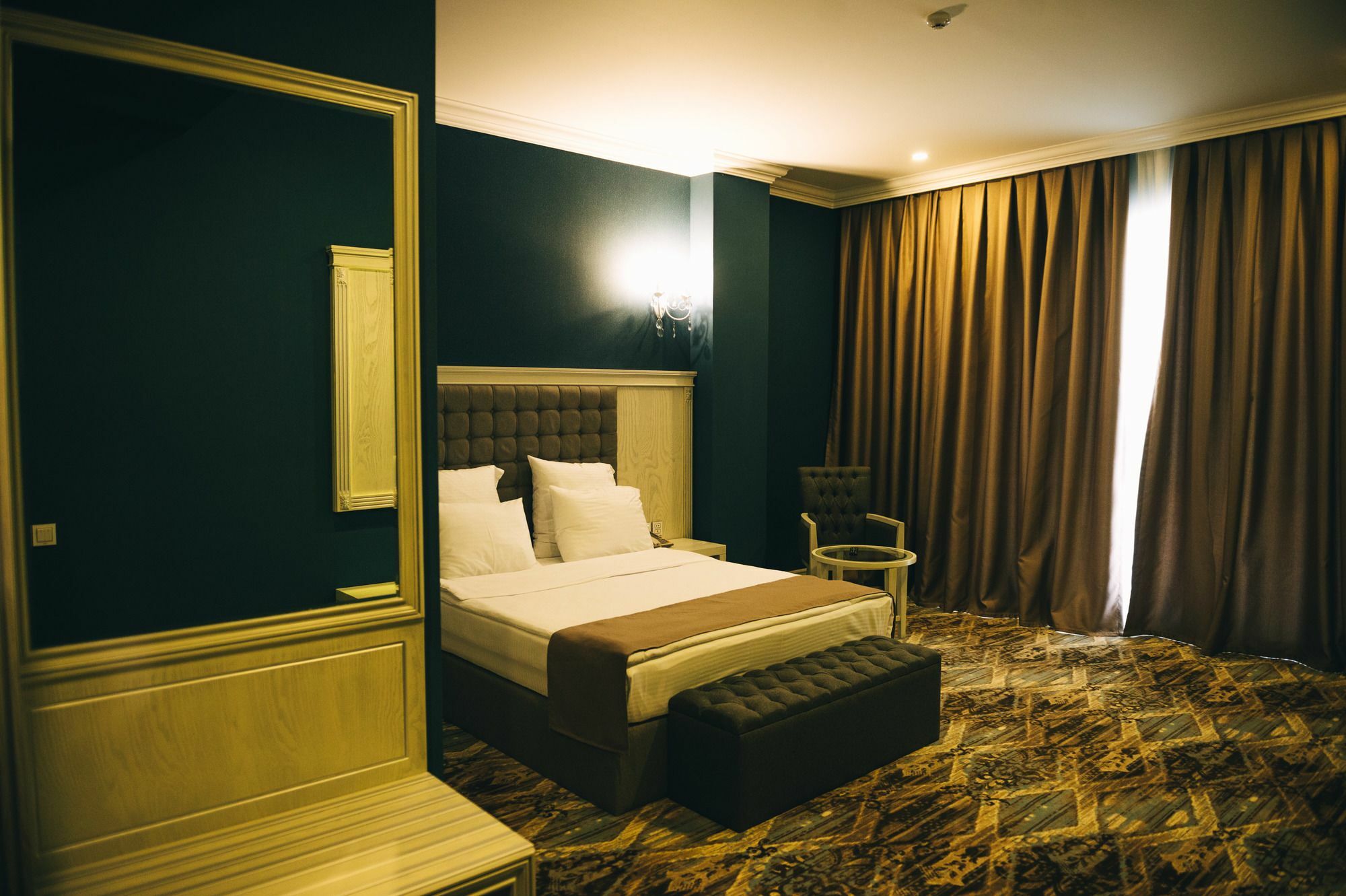 Emerald Suite Hotel Baku Exterior photo