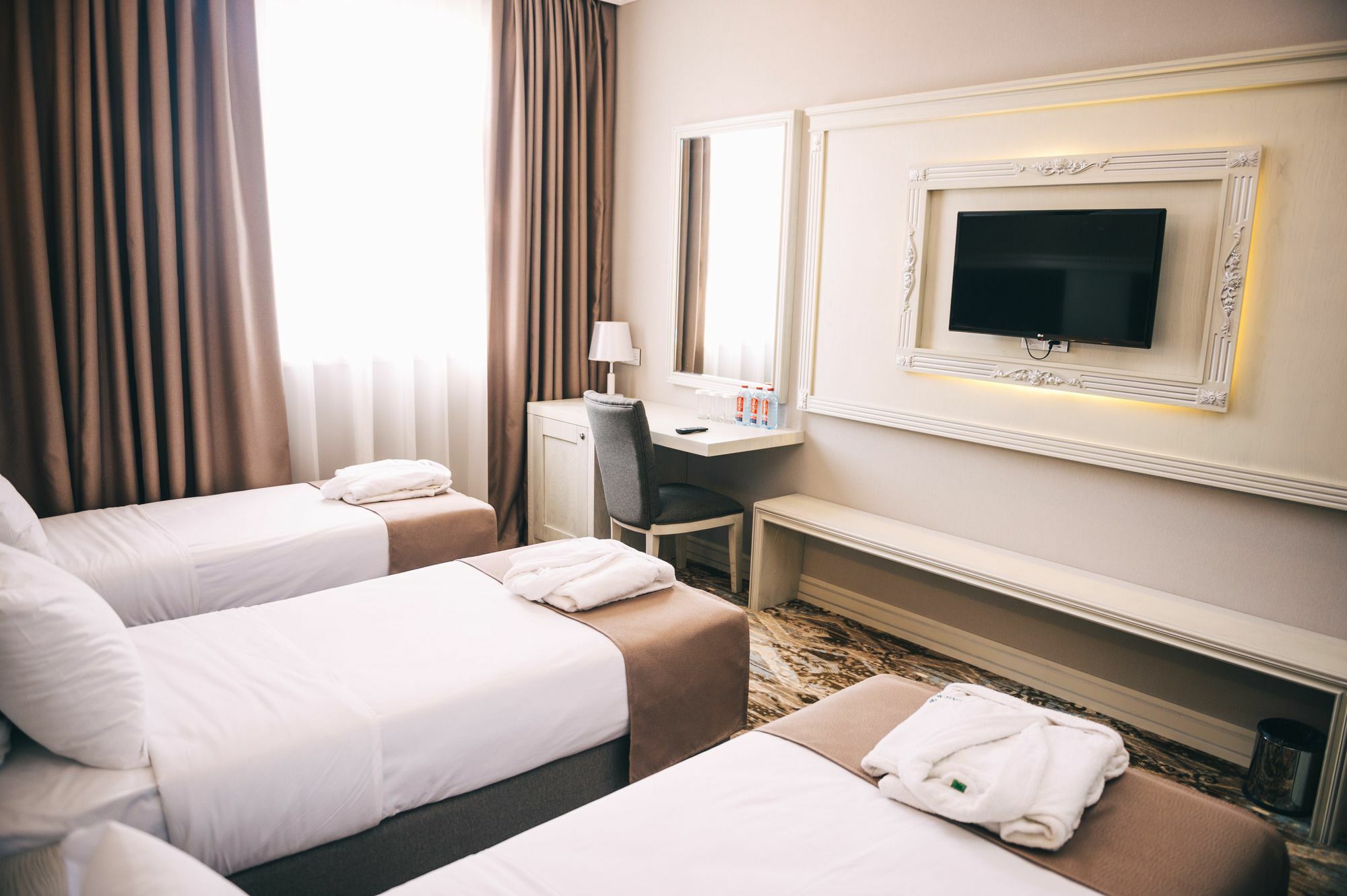 Emerald Suite Hotel Baku Exterior photo